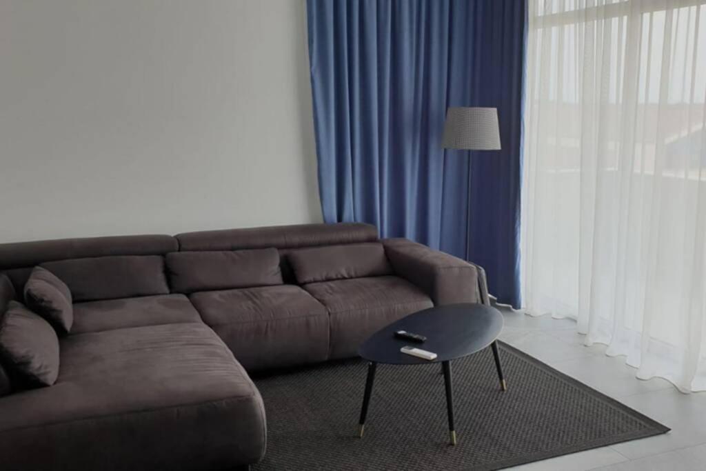 Papillon Apartment #6 Dumbravita  Ngoại thất bức ảnh