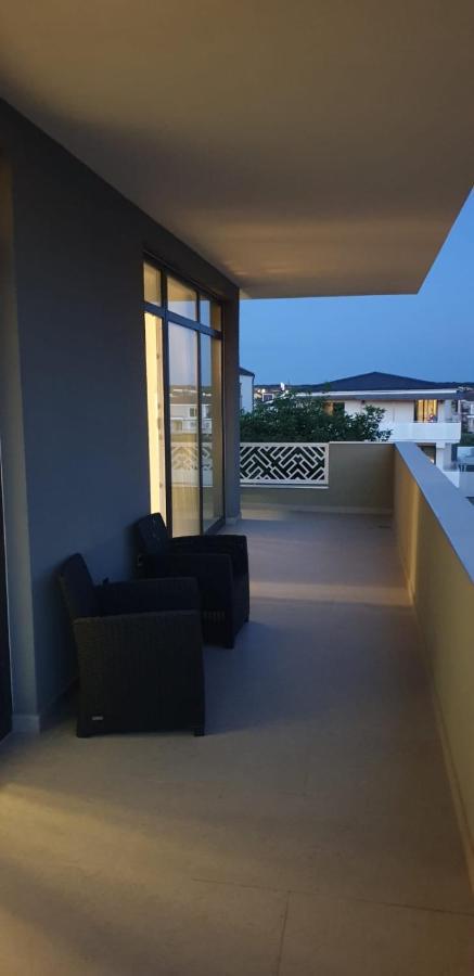 Papillon Apartment #6 Dumbravita  Ngoại thất bức ảnh