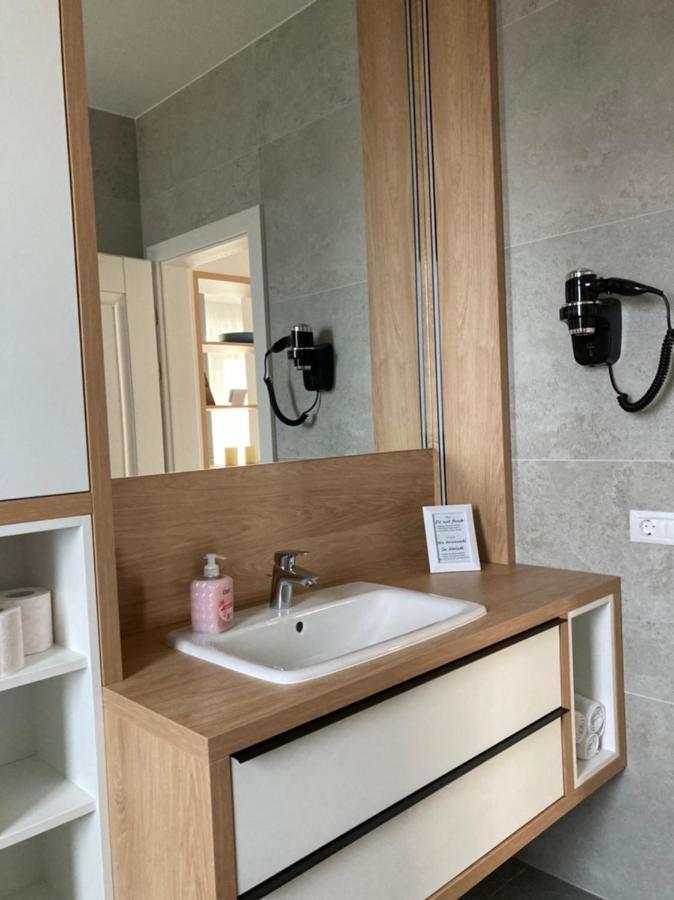 Papillon Apartment #6 Dumbravita  Ngoại thất bức ảnh
